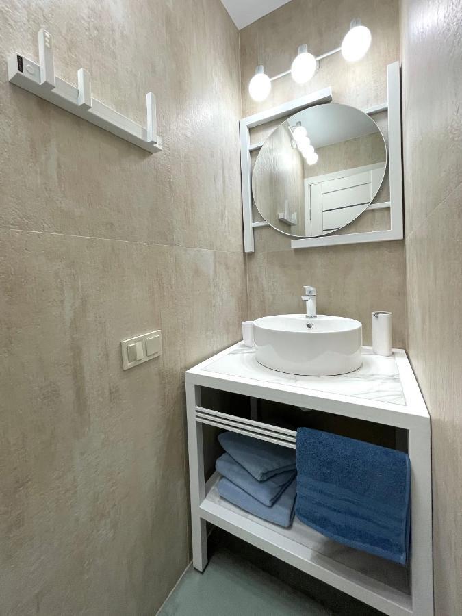 Novel Glebova Apartment Lviv Buitenkant foto